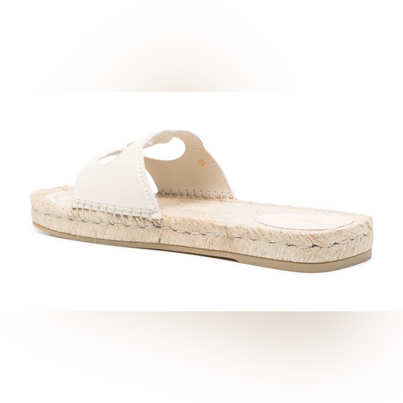 SOLD - GUCCI NWT NIB women’s 40 interlocking G cut out slide sandals white flat - Picture 2 of 6